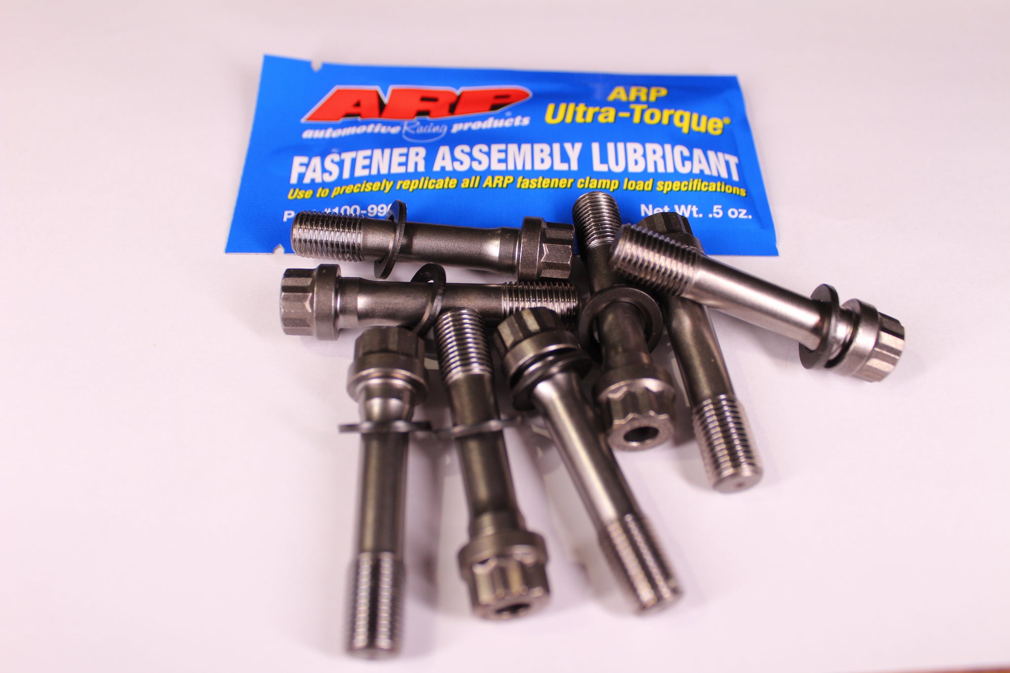 201-6303 - ARP Connecting Rod Bolt Kit For E46 328i 330i With 47mm Rod Bolt 201-6303 - ARP Connecting Rod Bolt Kit For E46 328i 330i With 47mm Rod Bolt